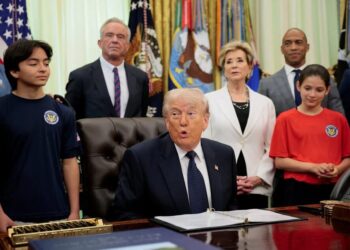 Трамп очікує на повний крах фінансової системи Ірану через блокаду