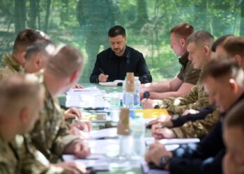 Зеленський зібрав нараду щодо безпекової ситуації на Дніпровщині. Говорили про захист інфраструктури та посилення РЕБ