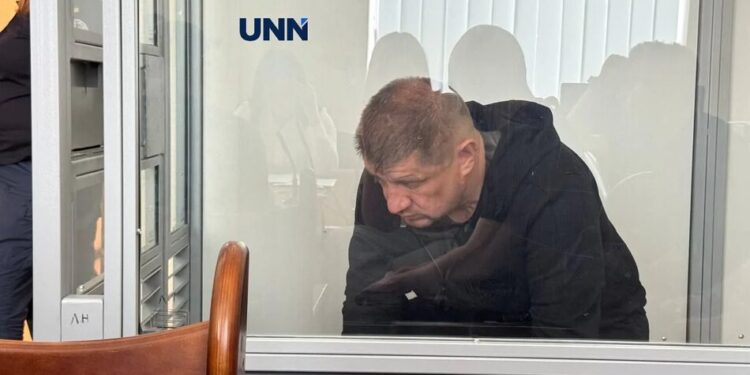 Четверо посадовців Нацполіції, підозрюваних у кришуванні “порноофісів”, вийшли з СІЗО під заставу