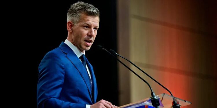 Угорщина завтра офіційно змінить владу – Петер Мадяр складе присягу прем’єра після падіння епохи Орбана