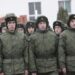росіянам почали масово видавати "мобілізаційні приписи" у військкоматах
