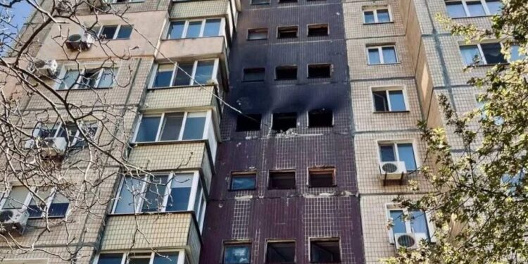 У домі у Кривому Розі, куди влучив "шахед", п'ятеро постраждалих, серед них двоє дітей – ОВА