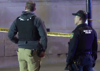У США затримали 17-річного підозрюваного у масовій стрілянині біля кампусу університету Айови