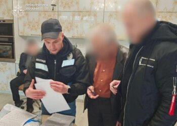 У Києві двоє пенсіонерок віддали на "перевірку СБУ" 3 млн гривень – організатору злочинної схеми повідомлено про підозру