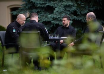 "Розраховуємо на візити та перемовини": Зеленський прагне активнішої комунікації зі США