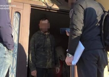На Тернопільщині посадовець незаконно оформив землі оборонного підприємства на майже 16 млн грн
