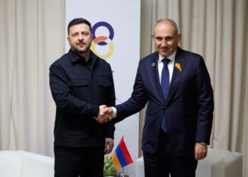Зеленський після першого за 24 роки візиту президента до Вірменії запропонував засідання у Києві