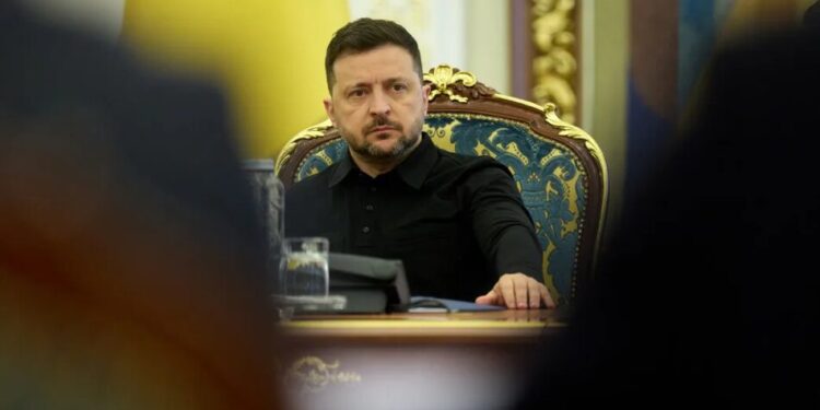 Всі плани стійкості регіонів потрібно реалізувати до початку опалювального сезону – Зеленський
