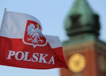 Польща з’ясовує, як розшукуваний ексміністр Зьобро потрапив до США