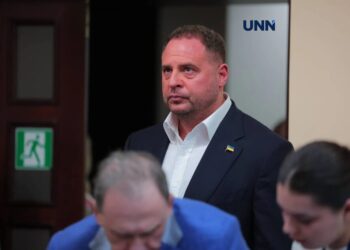 Екскерівник ОП Єрмак прийшов на засідання суду з обрання запобіжного заходу