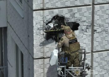 Ювелірна робота на висоті 15-го поверху: в Одесі знешкодили нерозірваний "шахед"