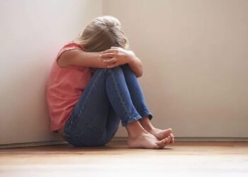 Чому діти все частіше стикаються з депресією та що батькам потрібно знати про неї