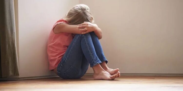 Чому діти все частіше стикаються з депресією та що батькам потрібно знати про неї