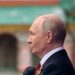 путін виступив на параді 9 травня – згадав про НАТО та пообіцяв "перемогу" росії