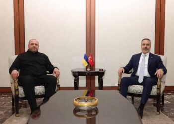 Умєров з'їздив у Туреччину і обговорив звільнення українських полонених