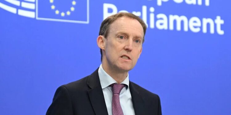 Велика Британія побоюється, що Ірландія є "чорним ходом" для російських шпигунів – The Telegraph