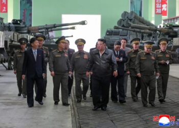КНДР внесла у конституцію автоматичний ядерний удар у разі вбивства Кім Чен Ина