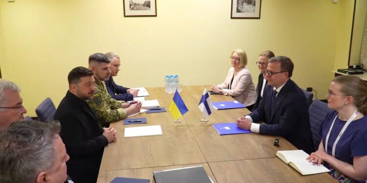 Зеленський зустрівся з прем'єром Фінляндії Орпо. Обговорили Drone Deal та 300 млн доларів для України