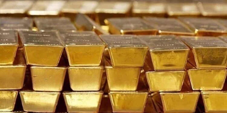 росія почала розпродавати золото через дефіцит бюджету – розвідка