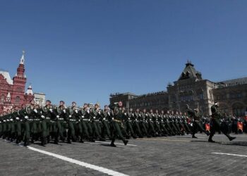 рф виводить боєздатних військових з фронту для підготовки до параду 9 травня – АТЕШ