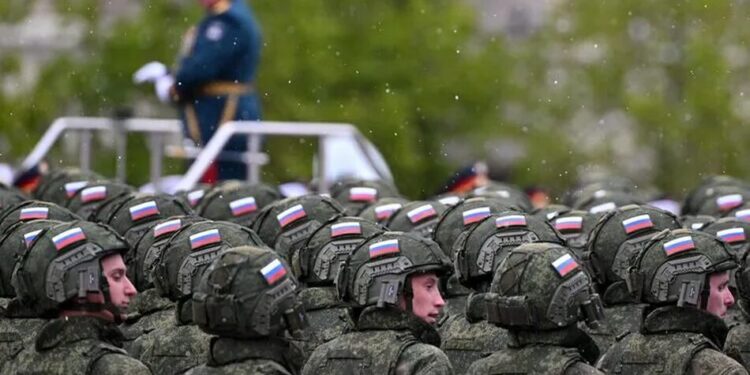 Щонайменше 15 регіонів рф скасували паради на 9 травня – ЗМІ