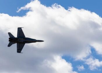 Фінляндія підіймала винищувачі для пошуку невідомих дронів поблизу кордону рф