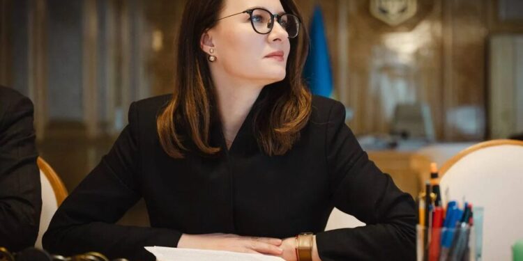 Україна планує підвищити зростання ВВП до 6% на рік, продуктивність праці до 5% та інвестиції до 30% ВВП – Свириденко