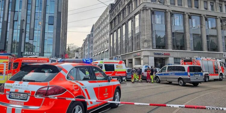 У Лейпцигу авто в’їхало у натовп людей у пішохідній зоні, є загиблі та поранені