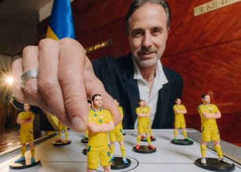 Перший іноземець на чолі збірної України з футболу: Андреа Мальдера офіційно замінив Реброва