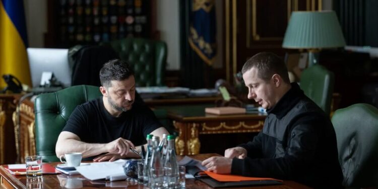Зеленський отримав дані від розвідки про втрати рф від війни – лише в нафтопереробці обвал на мінімум 10%