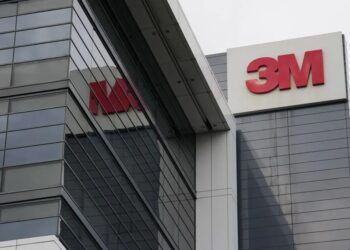 Австралія подала позов проти американської компанії 3M на $1,4 млрд через "вічні хімікати"