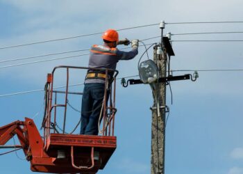 Уряд виділив понад 240 млн гривень на доплату енергетикам
