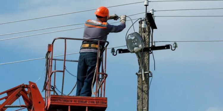 Уряд виділив понад 240 млн гривень на доплату енергетикам