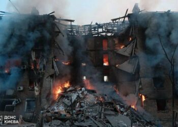 Кількість загиблих у Києві після атаки рф 24 травня зросла до трьох, рятувальники знайшли тіло під завалами