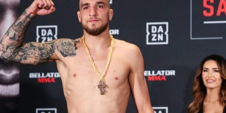 Українець Ярослав Амосов переміг Хоеля Альвареса на турнірі UFC 328