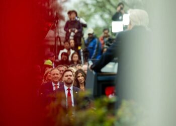 Венс заявив, що передача росії збагаченого урану Ірану не входить до планів США