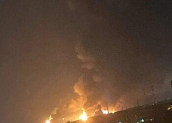 росія у вогні: в ніч на 15 травня атаковані НПЗ та військовий аеродром країни-агресора – ЗМІ