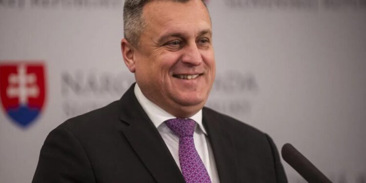 Соратник Фіцо розкритикував прем'єра Словаччини за підтримку вступу України в ЄС