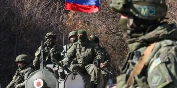 У рф падають темпи набору до армії, кремль змушений підвищувати виплати – СЗРУ