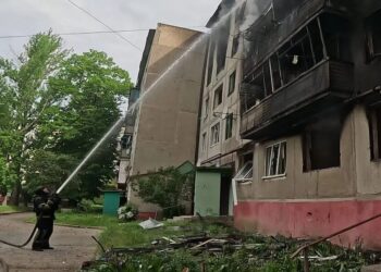 російський авіаудар по Дружківці забрав життя людини та спричинив пожежі