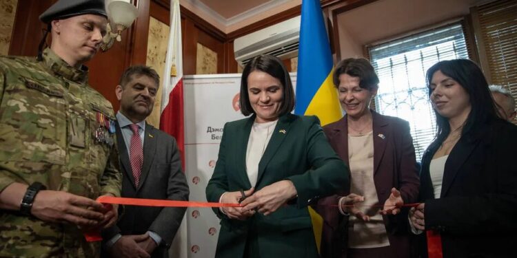 У Києві відкрили представництво демократичної білорусі – Тихановська