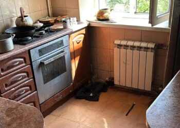 У Харкові 4-річний хлопчик загинув випав з вікна і загинув, матері повідомили про підозру