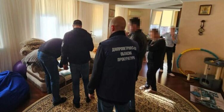 Співвласник заводу з Луганська підозрюється у співпраці з ворогом – бізнес перереєстрував за законами рф