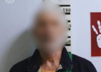 У Києві затримали 62-річного чоловіка, який зайшов у під’їзд за 15-річною дівчиною та вчинив розпусні дії