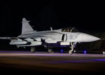 Україна домовилася про купівлю до 20 винищувачів Gripen і має отримати 16 як допомогу від Швеції