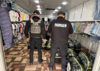 В Україні викрили 40-мільйонну схему з гуманітаркою – 50 тонн продали на одеському ринку