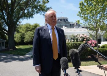 Трамп заявив, що проведе довгу розмову з Сі Цзіньпіном про війну з Іраном