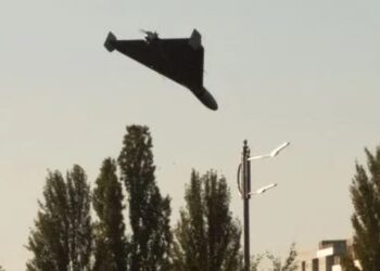 російські дрони атакували Запорізький район, постраждали двоє людей