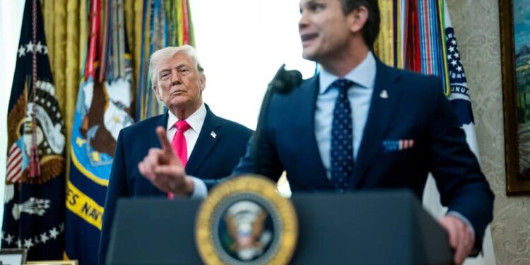 Трамп після візиту до Китаю вирішує, чи поновлювати удари по Ірану – NYT
