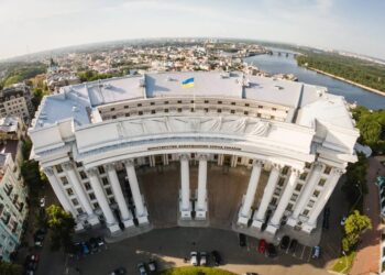 Будівля МЗС України вперше з часів Другої світової постраждала від обстрілу – Сибіга